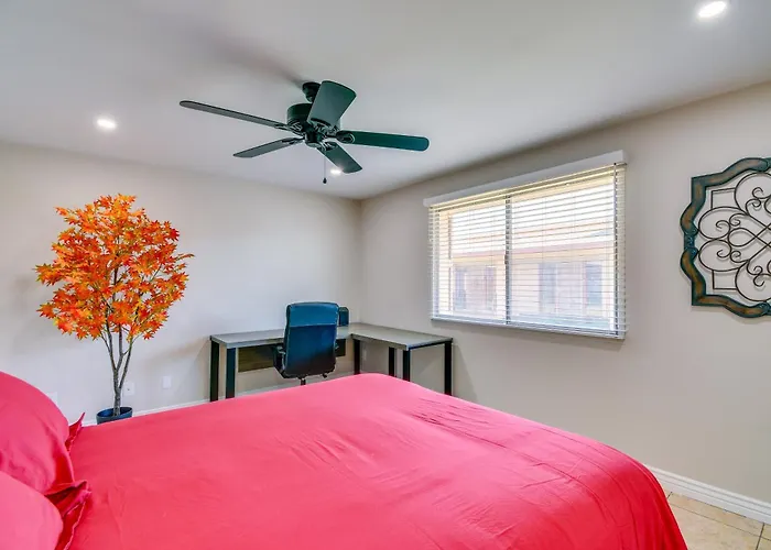 Golf, Shop, Hike! Hideaway W/ Pool