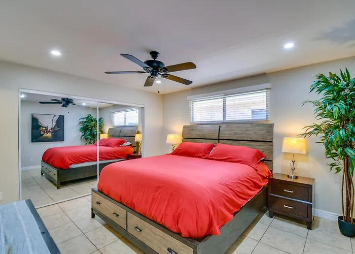 Golf, Shop, Hike! Hideaway W/ Pool *