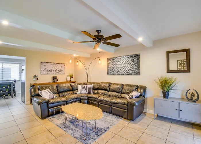 Holiday home Golf, Shop, Hike! Hideaway W/ Pool *